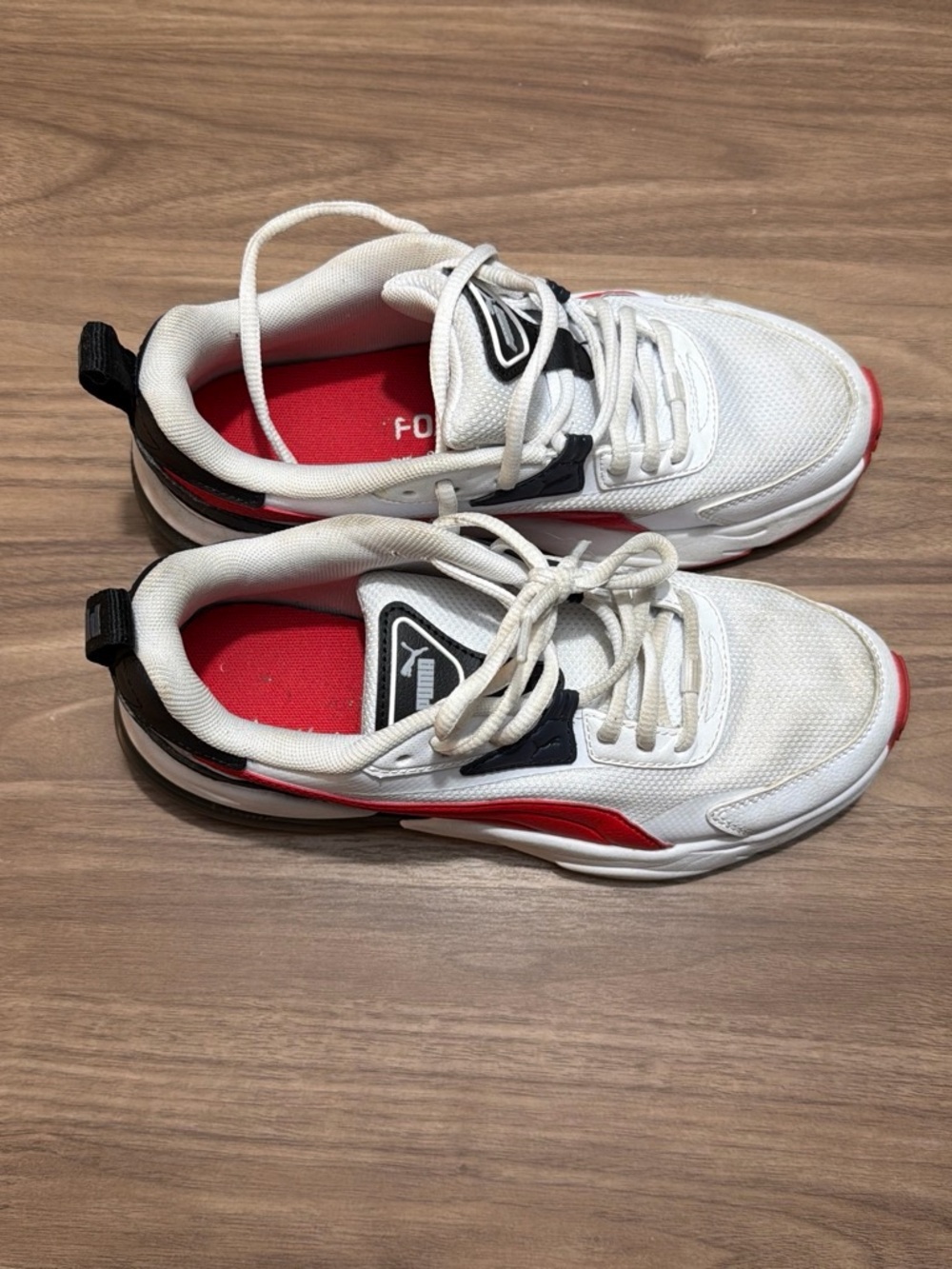 Puma Kids White and Red Low-Top Sneakers